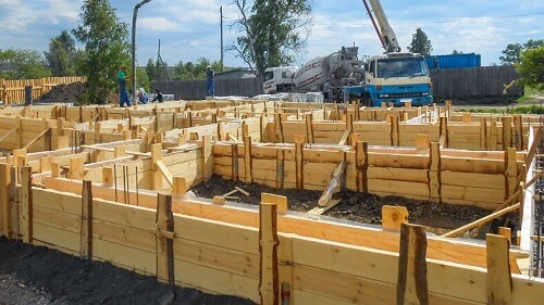 Ленточный фундамент для дома в Слониме